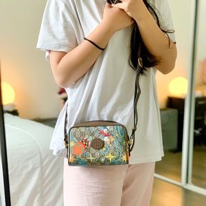SOLD OUT Gucci disney donald gg supreme crossbody